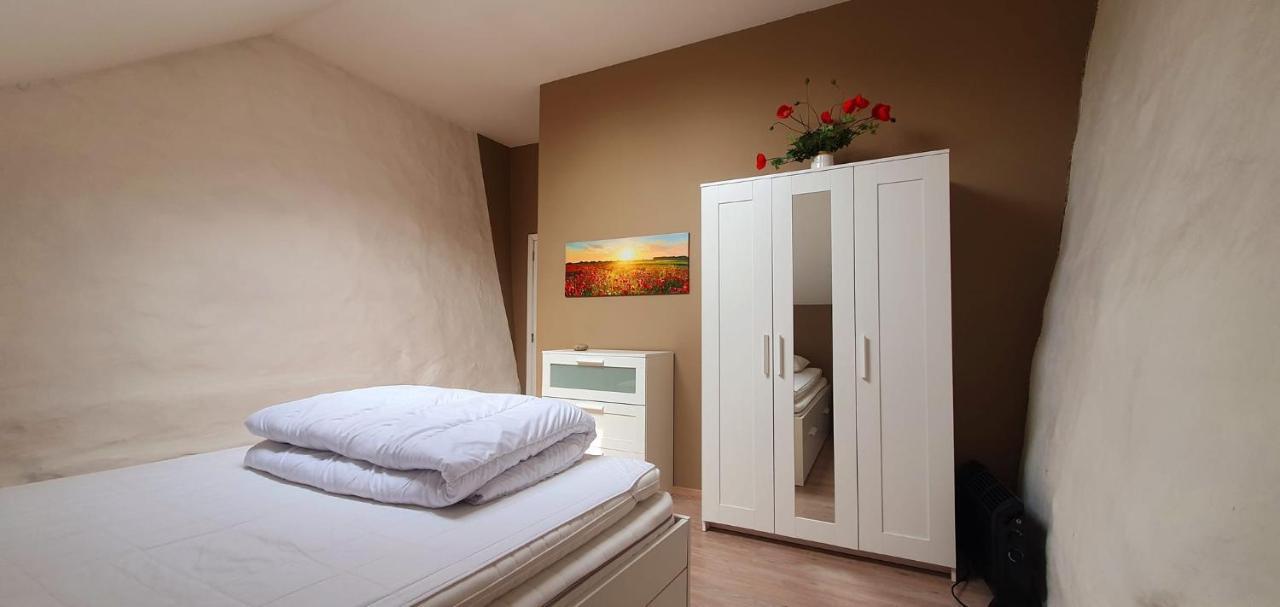 La Maison Du Sabotier Custinne Kültér fotó